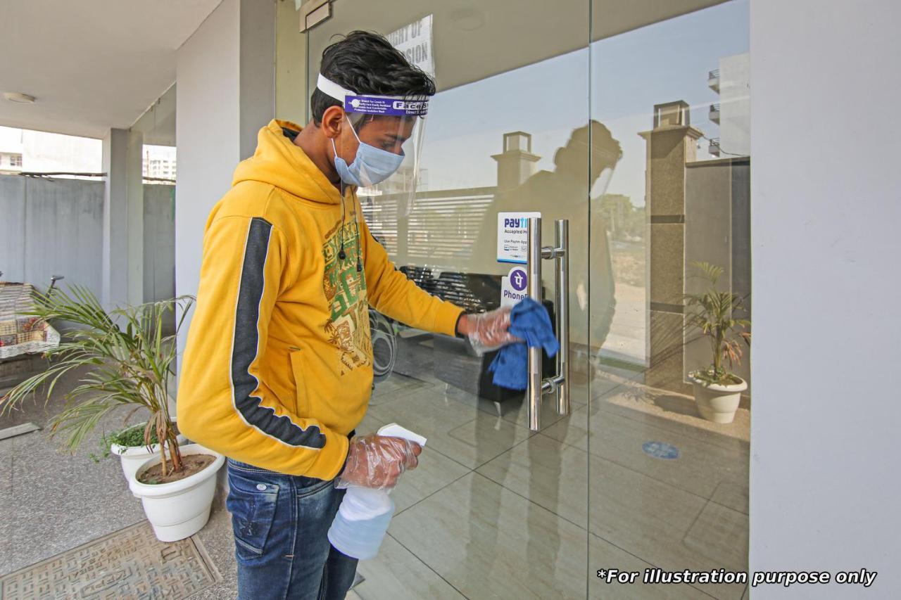 ホテル Oyo Flagship 13885 Metro Residency ムンバイ エクステリア 写真