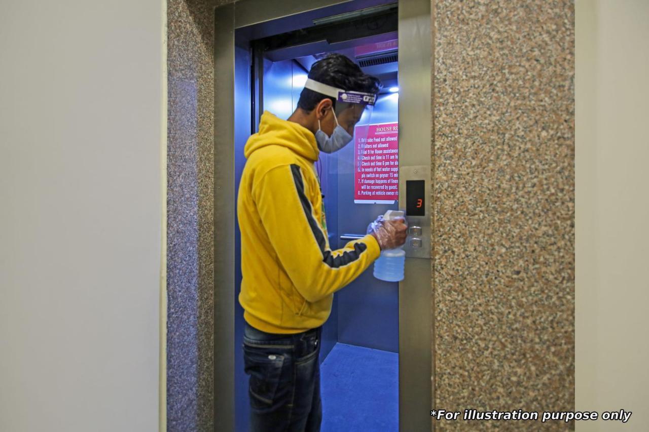 ホテル Oyo Flagship 13885 Metro Residency ムンバイ エクステリア 写真